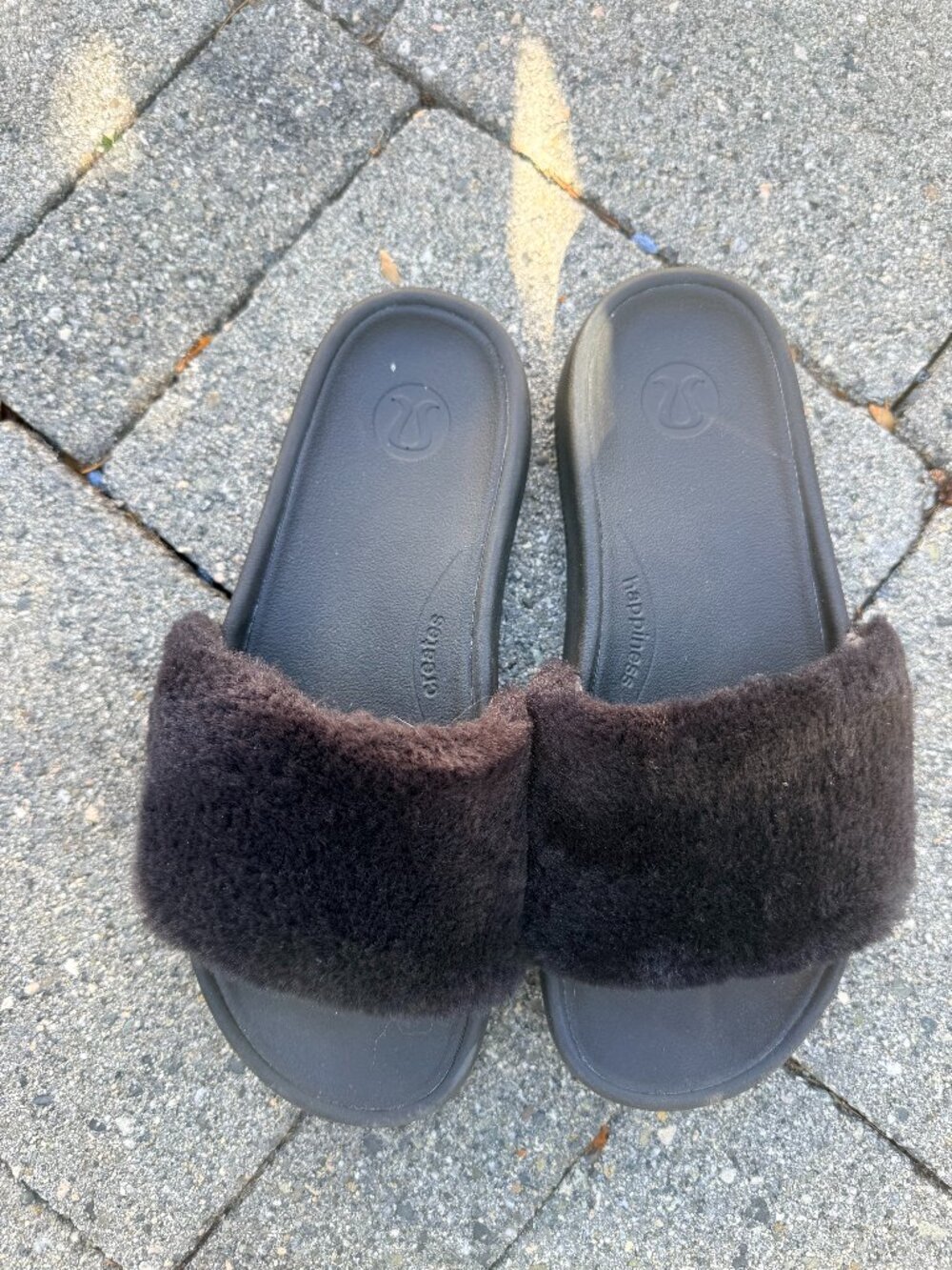Lululemon Restfeel Fleece Slides